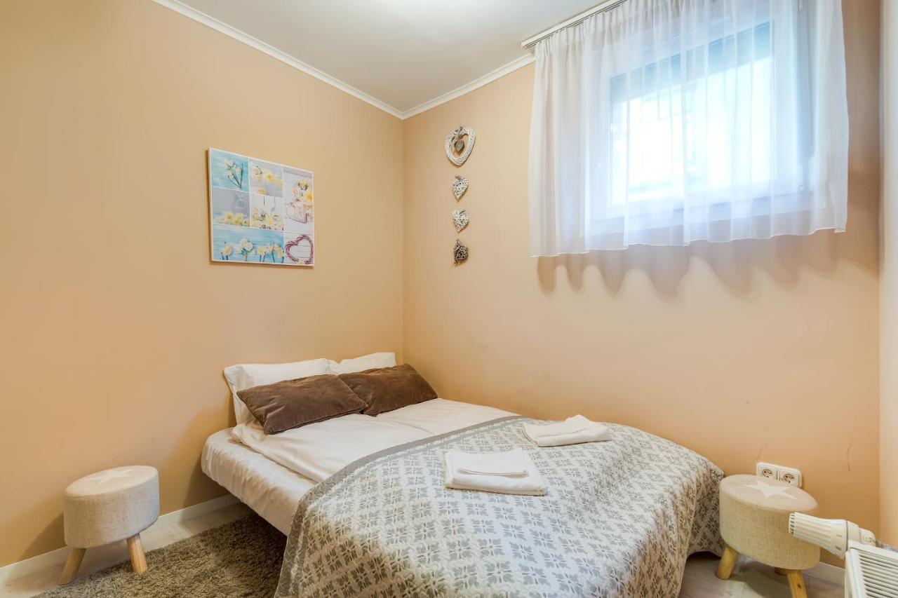 Victor Hugo Apartamento Budapeste Exterior foto