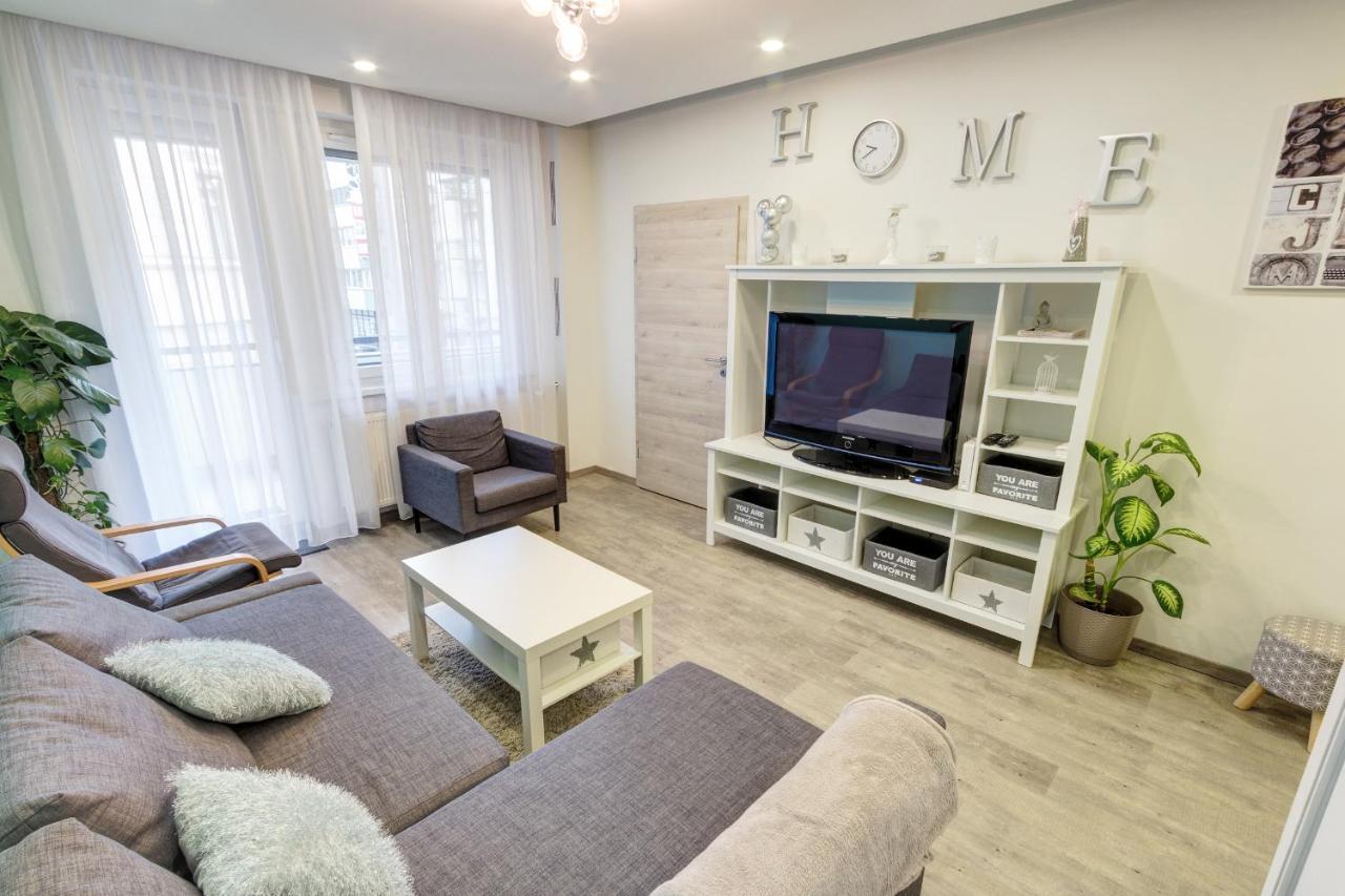 Victor Hugo Apartamento Budapeste Exterior foto